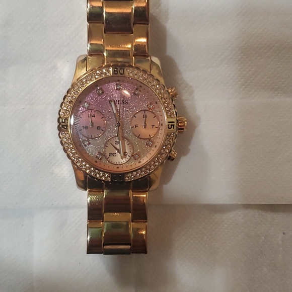 Guess watch used - Picture 2 of 4